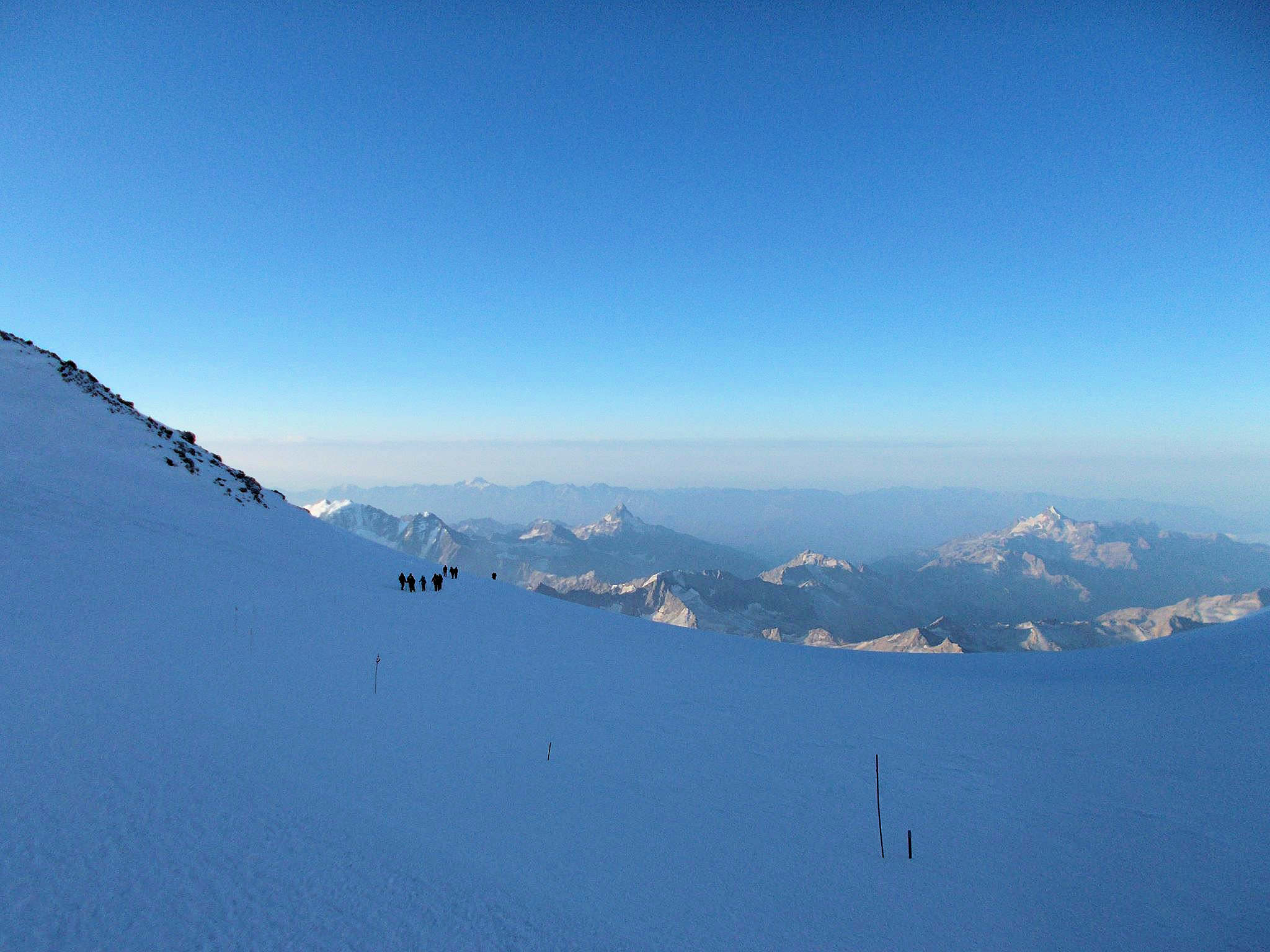 The morning beneath Elbrus
