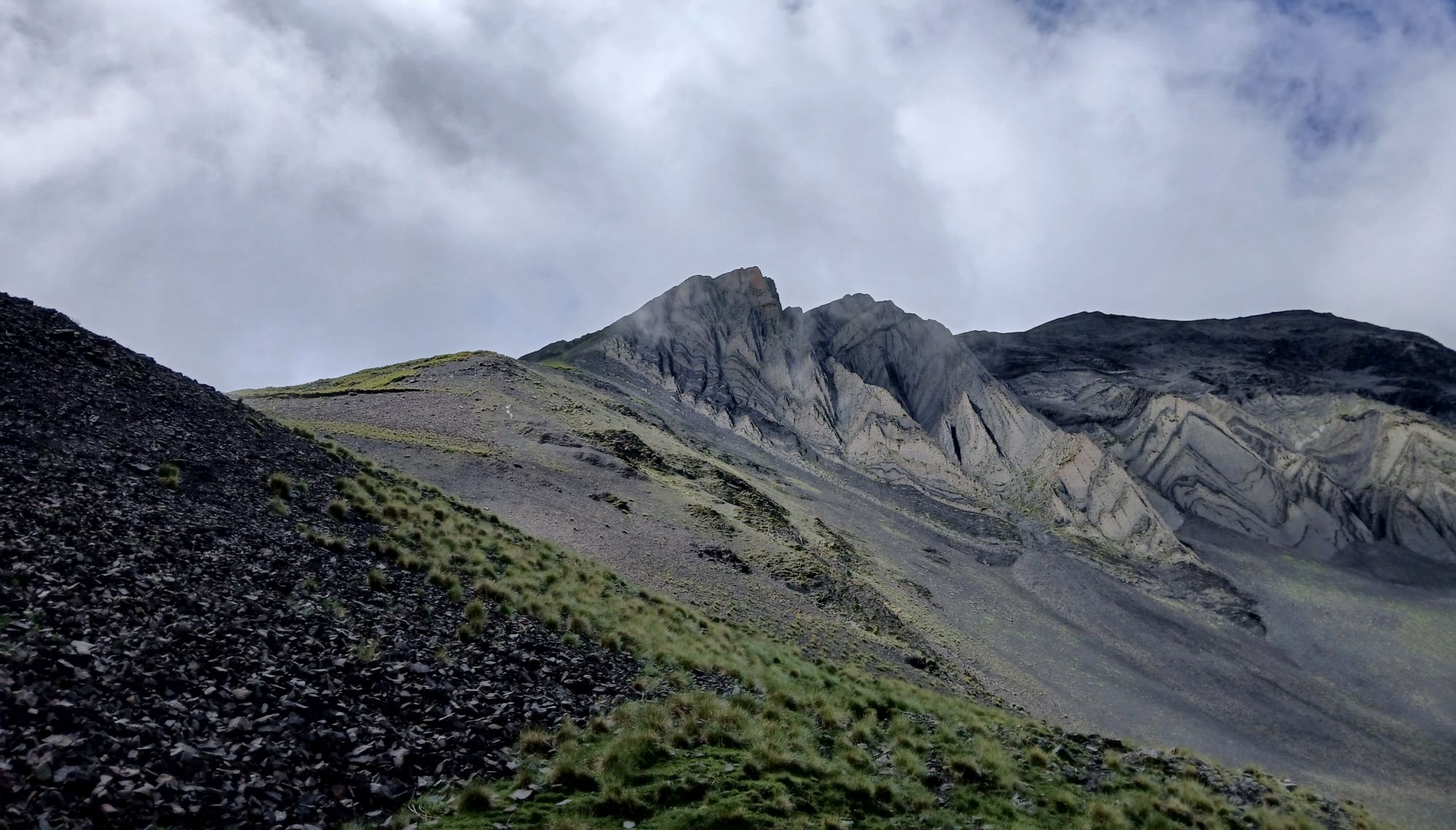 Khinalug ridge in sight