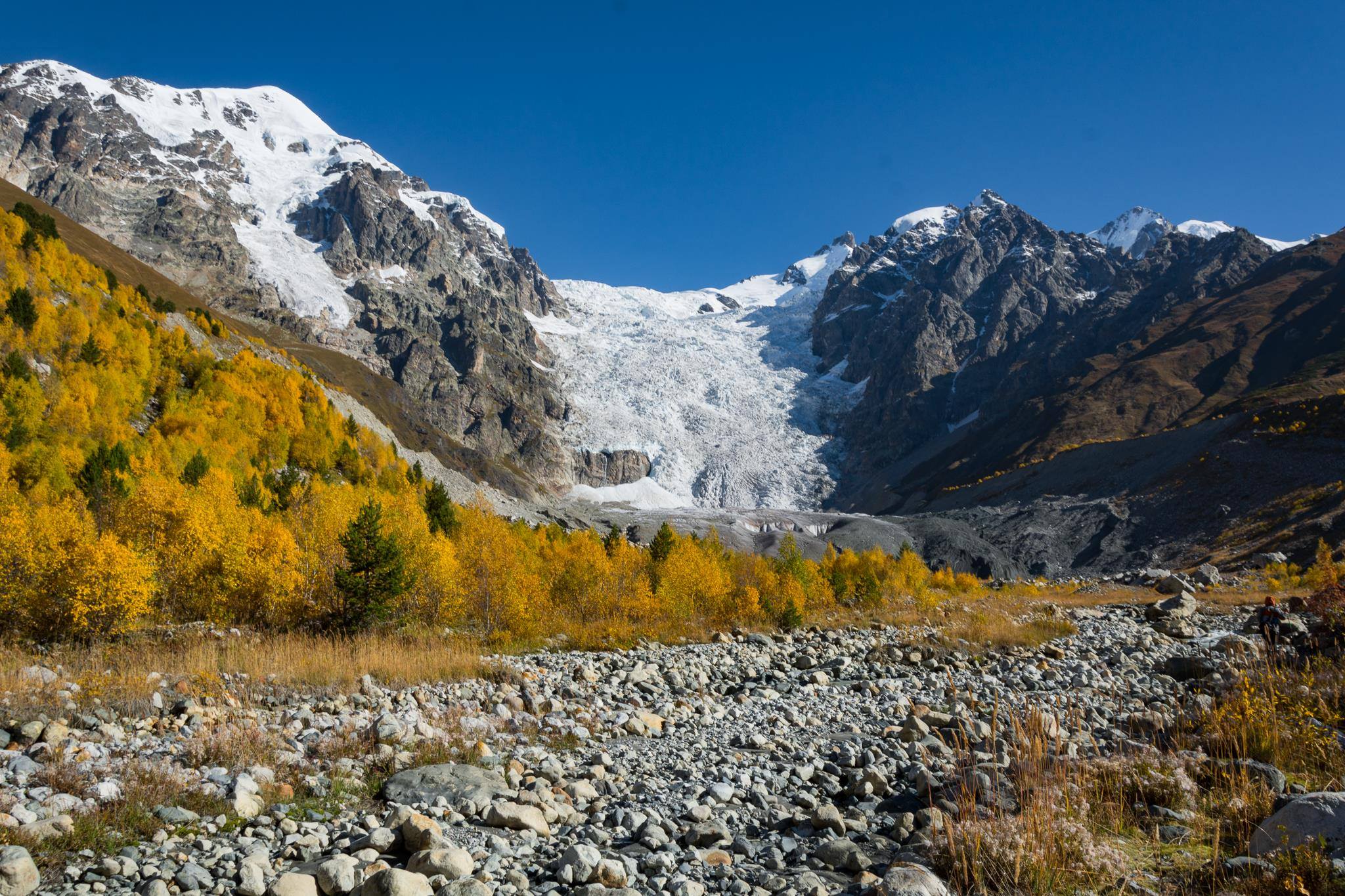 Adishi glacier in the early October