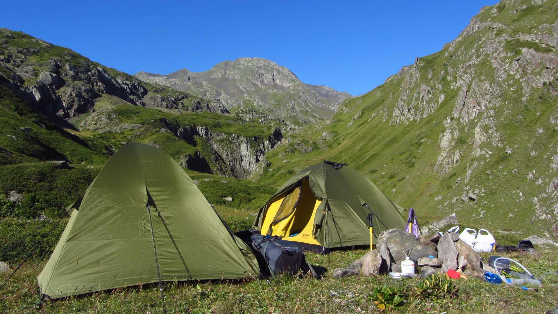Camping in the Arkhoti valley