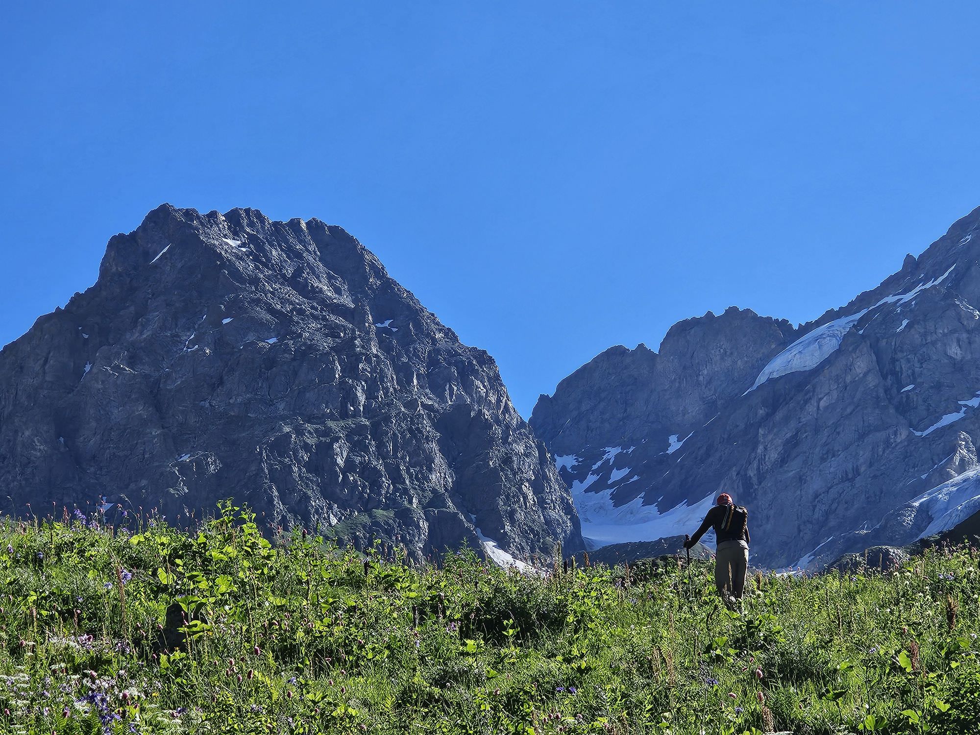 Hiking in the upper Dolra valley