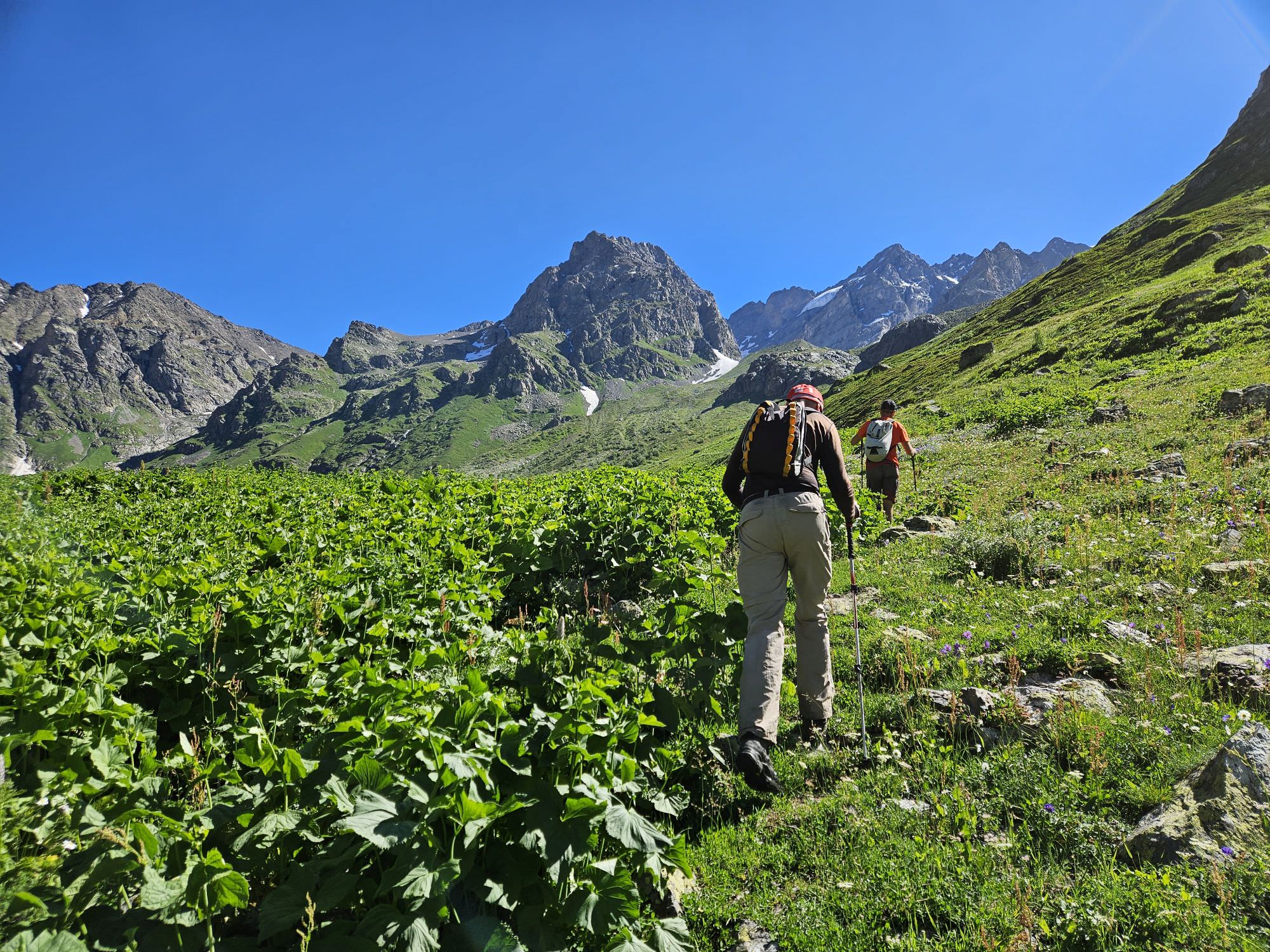 Hiking in the Dolra valley