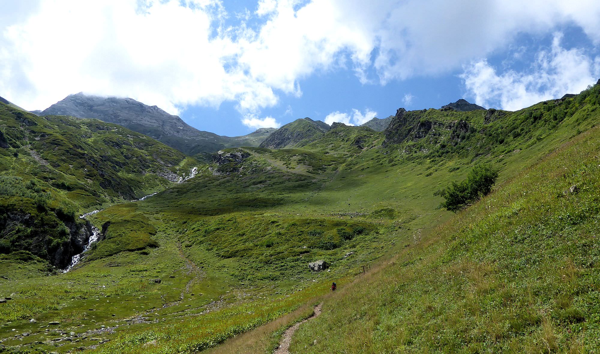 Towards the Chizdhi pass