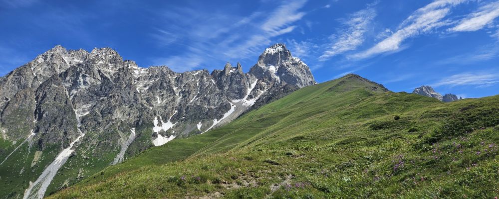 From Mazeri to the black rocks of Meshkhol