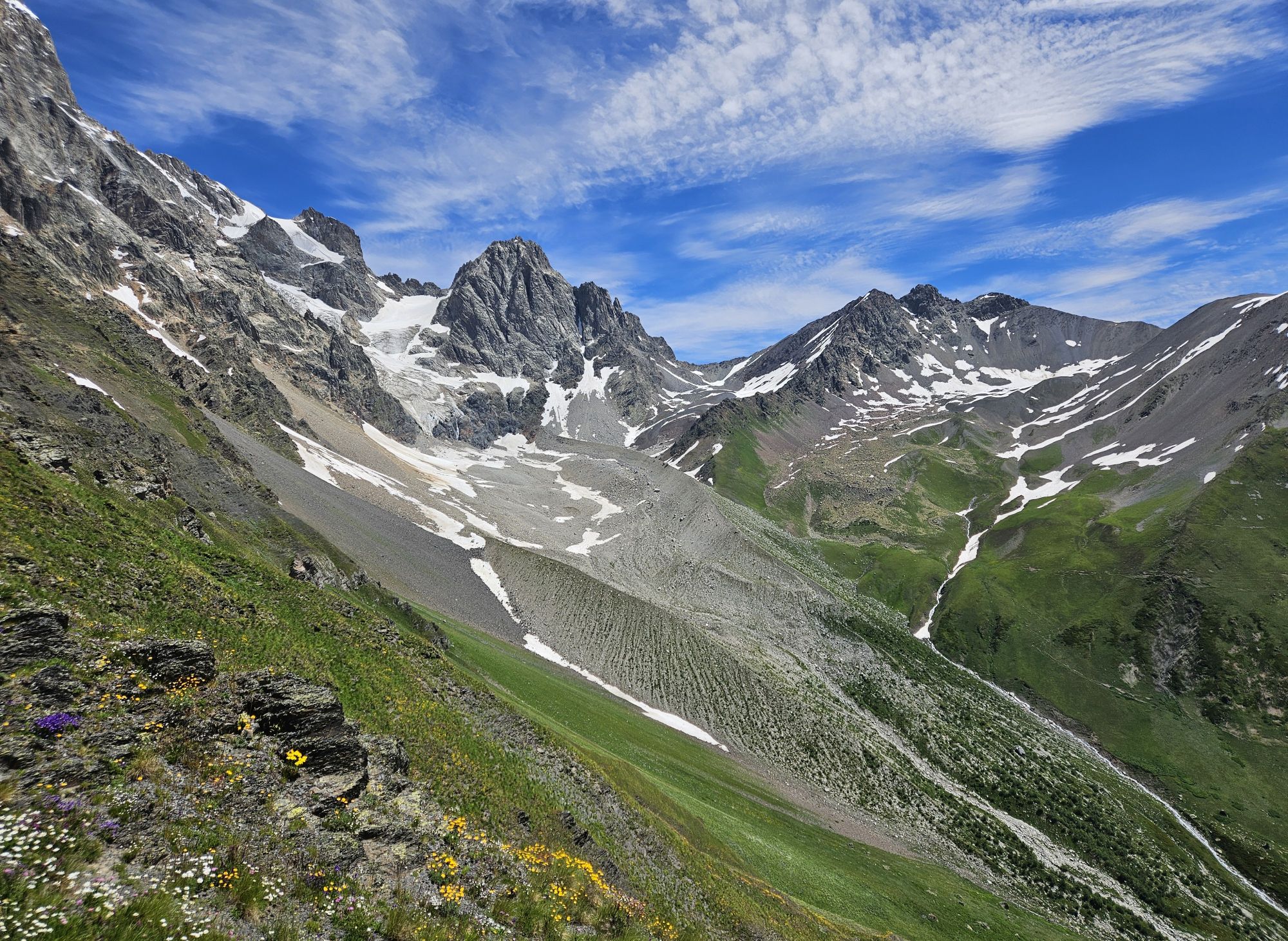 View of Guli glacier from the ridge