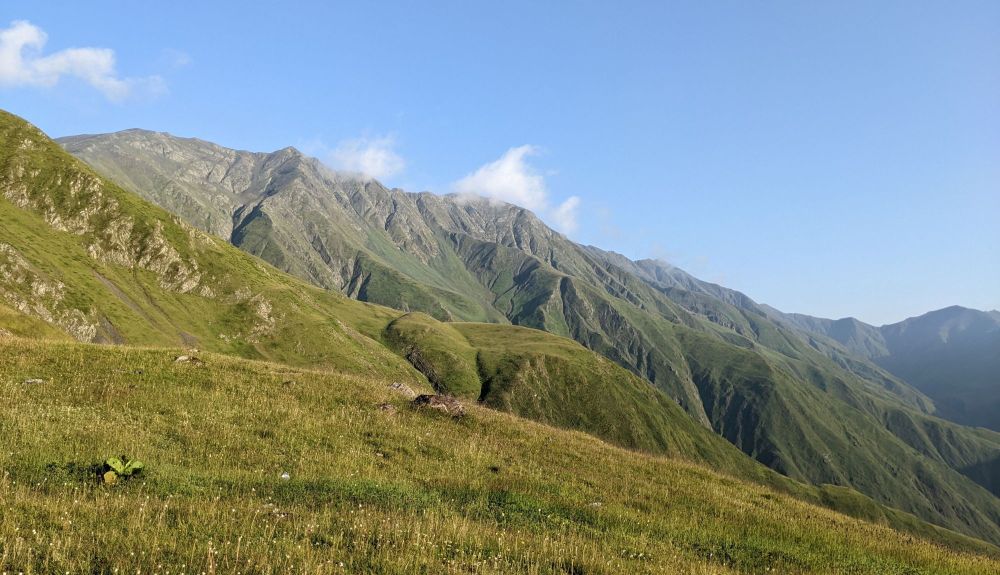 Views along the route to the Masara campsite