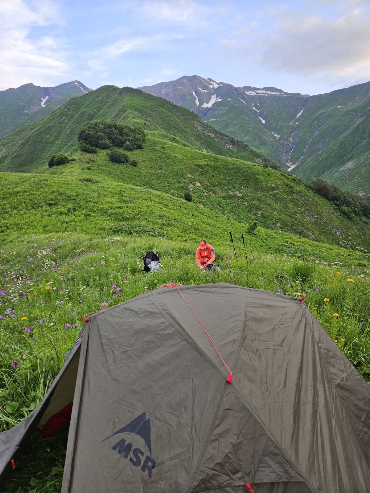 Camping beneath the Uskuri mountain