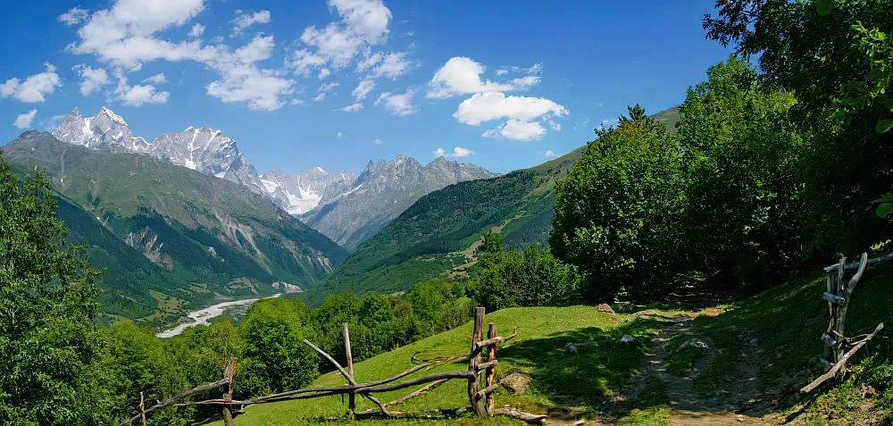 trek from Mestia to Ushguli