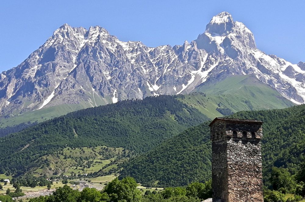 Walk from Mazeri to Latali